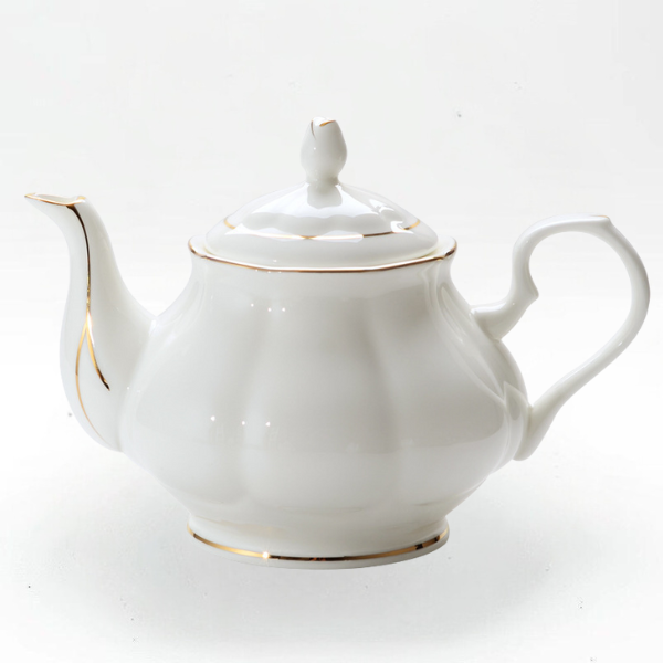 Théière en Porcelaine Anglaise "Luxara"