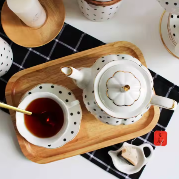 Théière en Porcelaine Anglaise - Karmielle