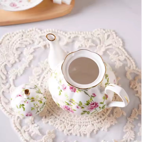 Théière en Porcelaine Anglaise - Camilia