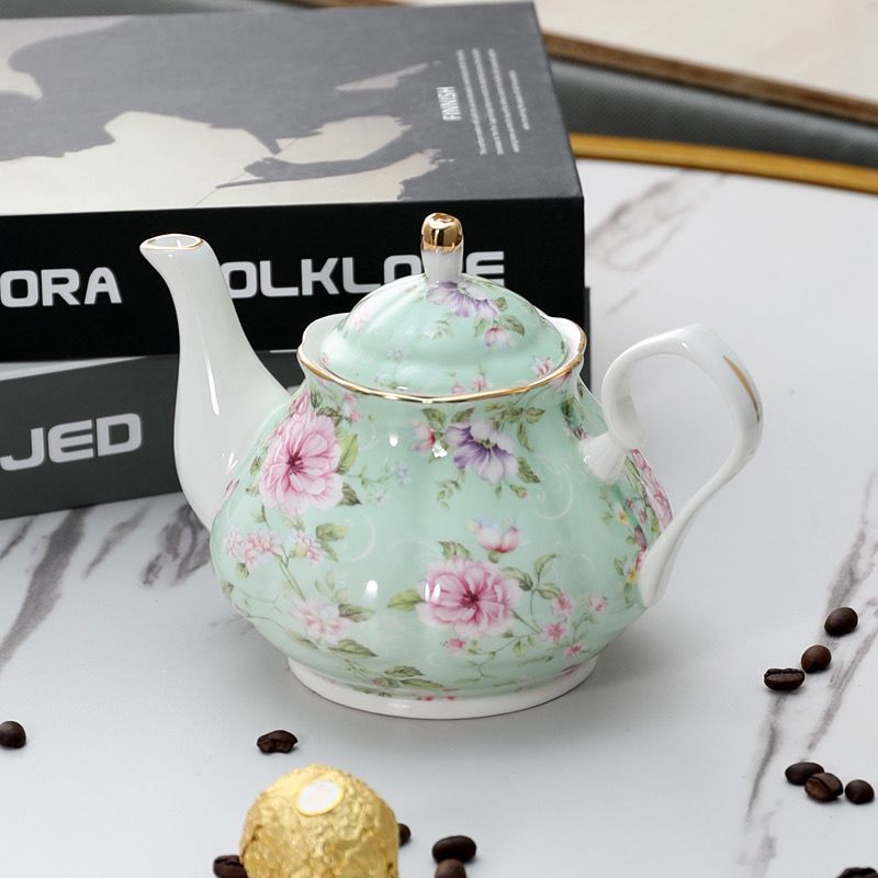 Théière en Porcelaine Anglaise "Aerylia"